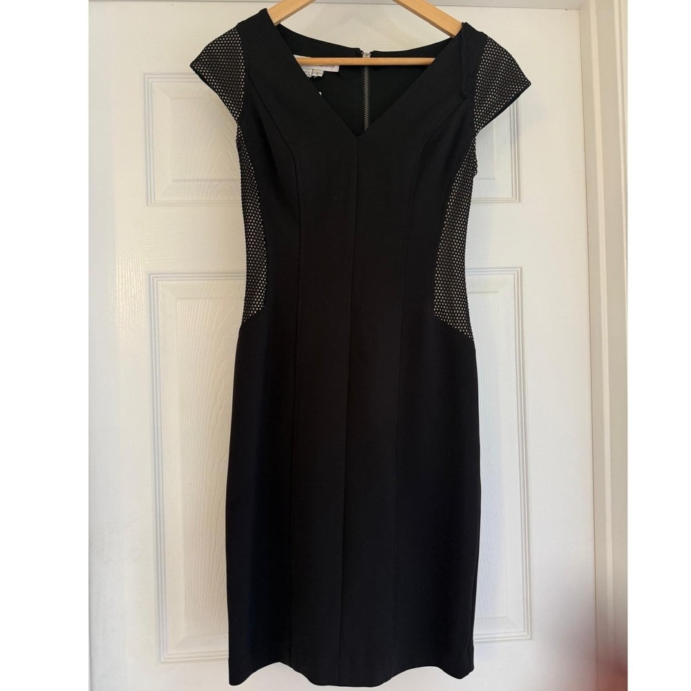 Maggy London Black Mesh Panel Sheath Dress V-Neck Cap Sleeve Size 2